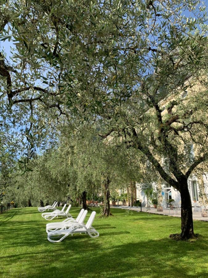 Aparthotel Englovacanze Riva del Garda Exterior foto