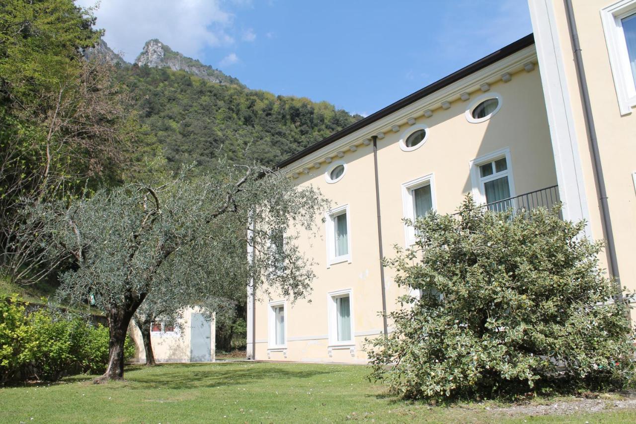 Aparthotel Englovacanze Riva del Garda Exterior foto