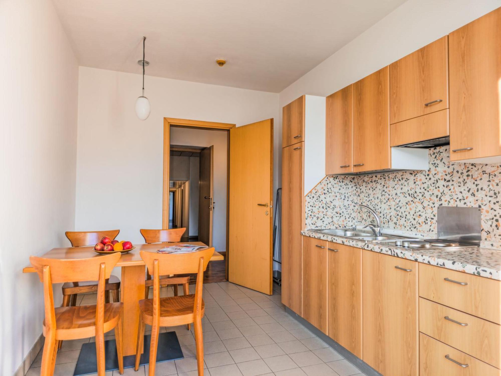 Aparthotel Englovacanze Riva del Garda Exterior foto
